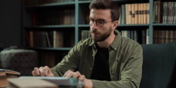 A Beginner’s Guide to Publishing Your First Book Successfully